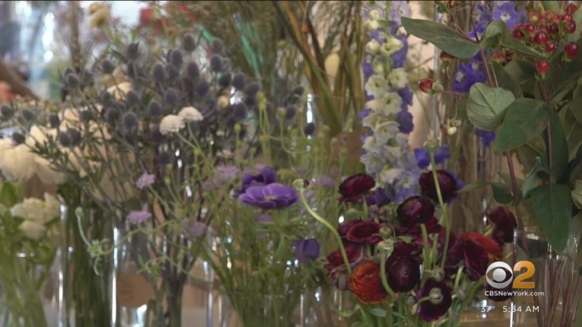 Local woman pivots during pandemic to open flower shop