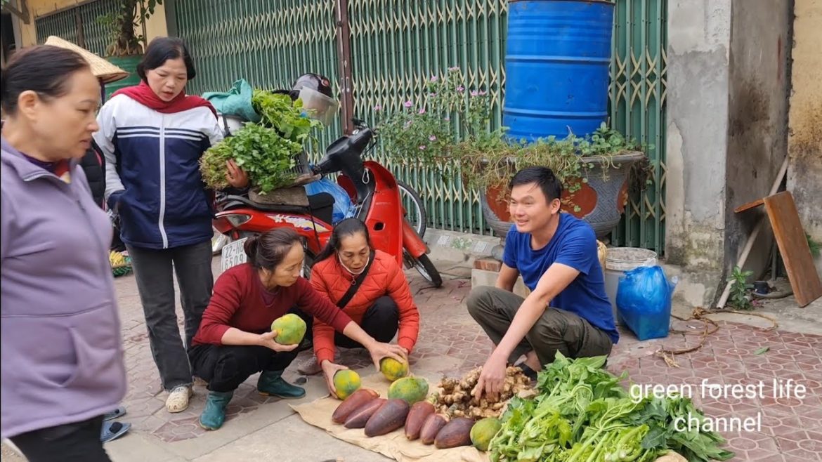 Sold out in 5 minutes products of fruis and vegetables from the forest. Green forest life (ep244 )