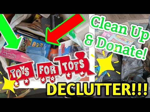 DECLUTTER DECEMBER! Donating To Toys For Tots! Cleaning Out Music Supplies & Front Room! DECLUTTER DECEMBER! Donating To Toys For Tots! Cleaning Out Music Supplies & Front Room!