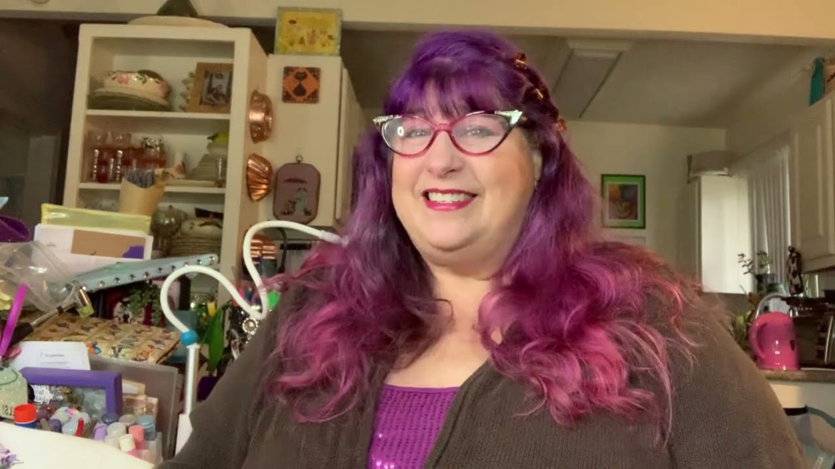 FlossTube #170 - I have so many plans for 2023, excitement for Flossnukkah and … a finish