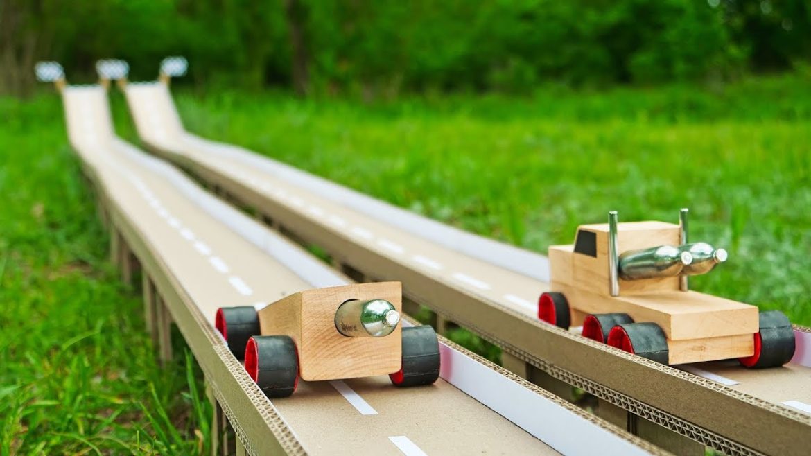 DIY HOT Wheels Race Truck Powered by 2x CO2 Cartridges DIY HOT Wheels Race Truck Powered by 2x CO2 Cartridges