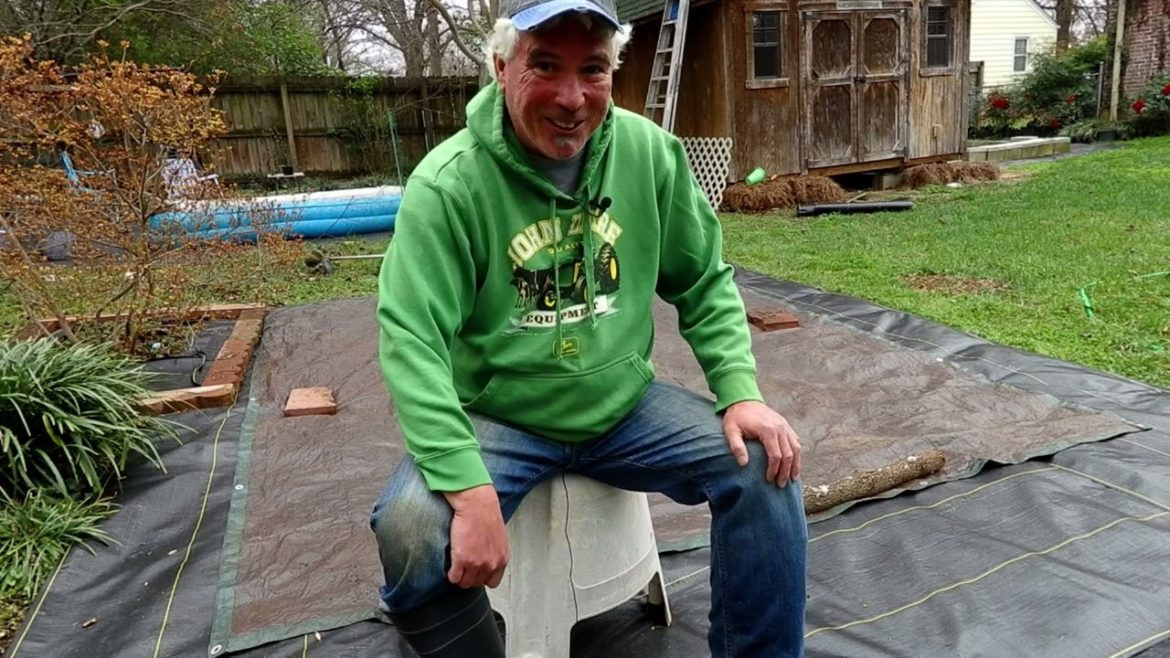 Preparing Garden Bed Soil for Planting Corn Preparing Garden Bed Soil for Planting Corn