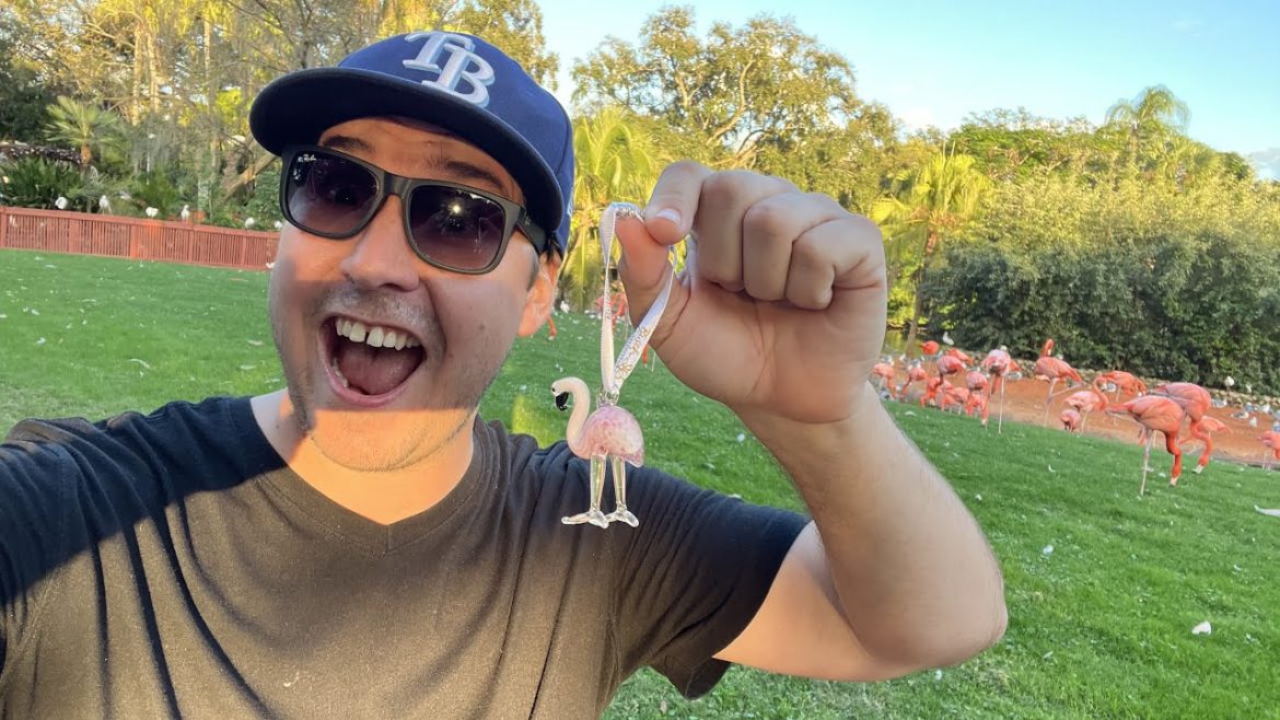 I TOOK A FLAMINGO From BUSCH GARDENS Tampa! NEW & FREE Pass Member Christmas Ornament QUEST!