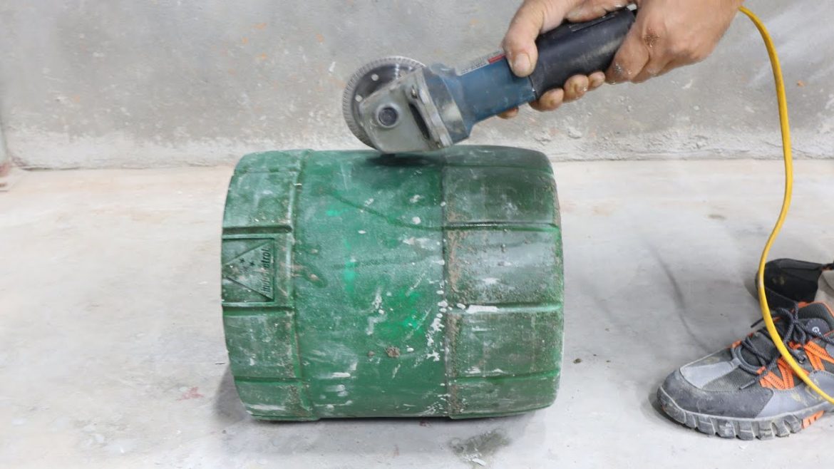 DIY wood stove from old plastic cans