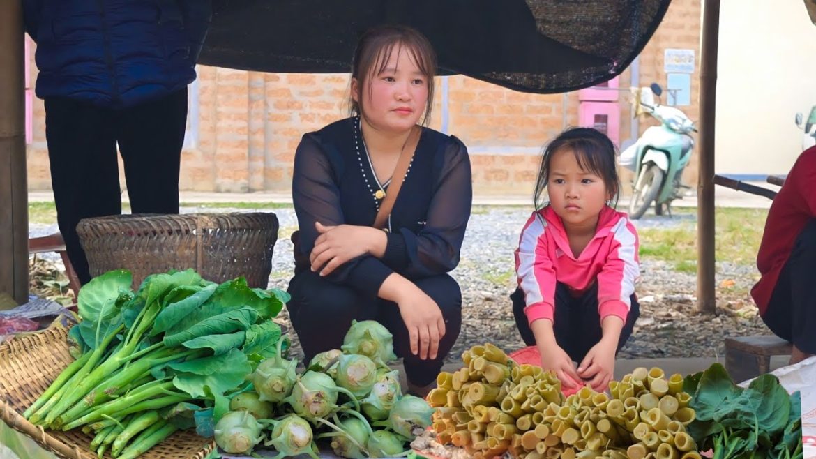 With my daughter, Harvest garden vegetables, Ginger, bamboo shoots, bring to the market to sell With my daughter, Harvest garden vegetables, Ginger, bamboo shoots, bring to the market to sell