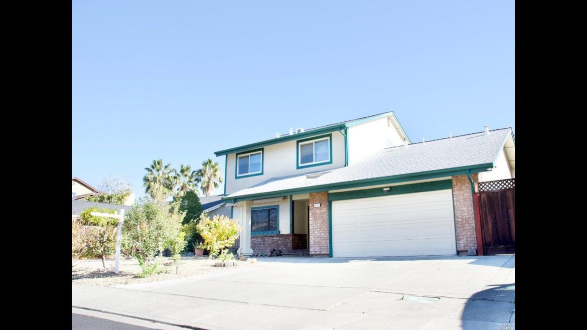 Home For Sale: 405 Limerick Way,  Vacaville, CA 95688 | CENTURY 21