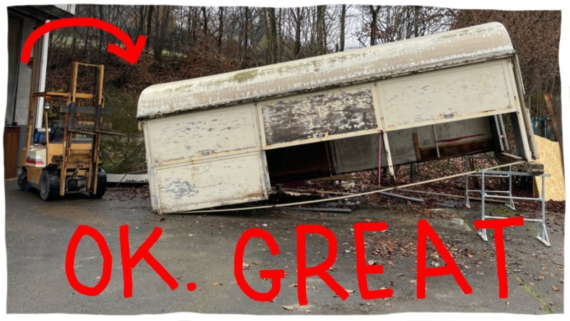 Sometimes it all goes to plan! ( Building a Tiny House...fast!! )