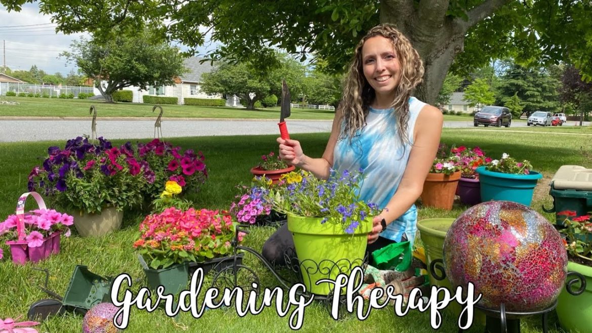 Hoarders ❤️ Garden Therapy using my Hoarded Gardening Stash | Front Yard Transformation