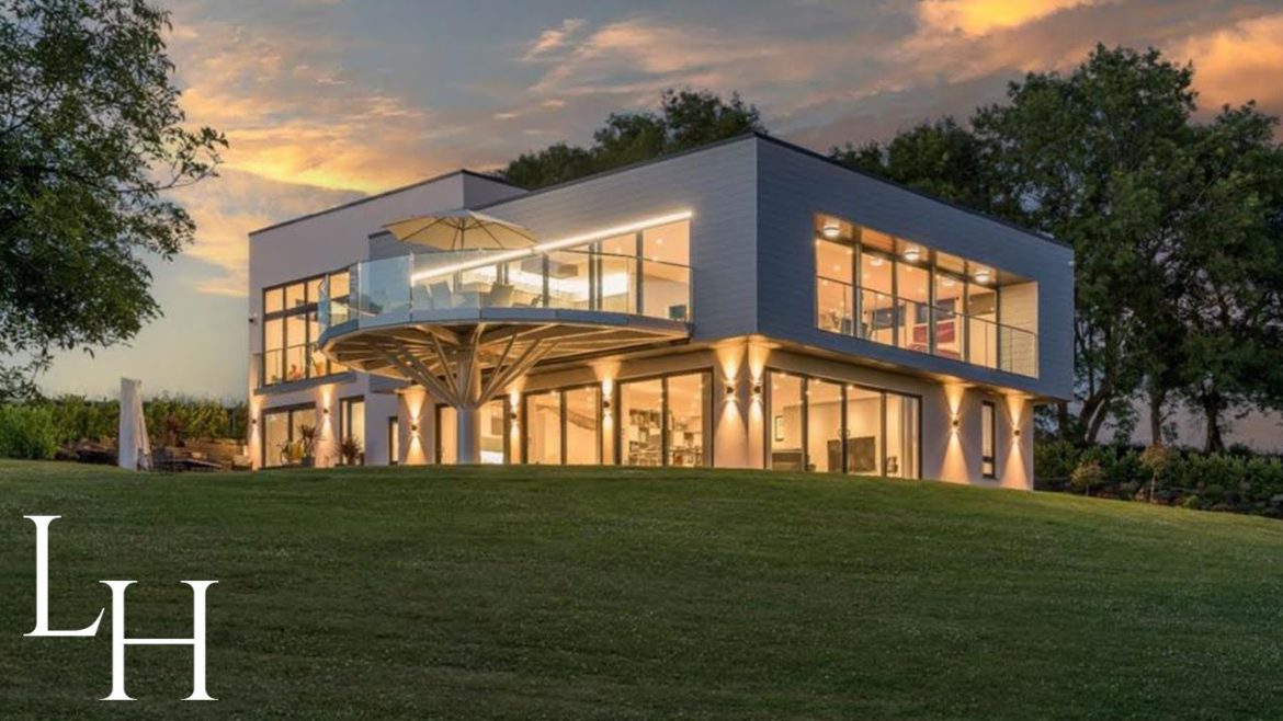 Inside a £1,750,000 Modern Home with 2.4 Acres, 5 Bedrooms, Incredible Views & Unique Architecture Inside a £1,750,000 Modern Home with 2.4 Acres, 5 Bedrooms, Incredible Views & Unique Architecture
