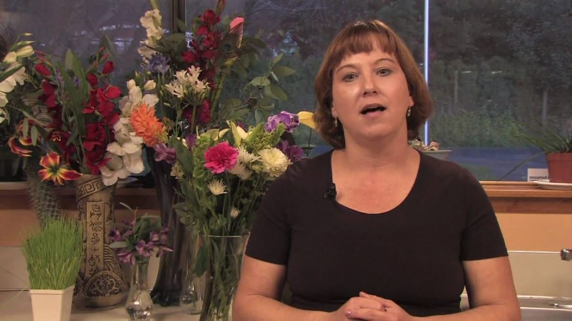 Gardening Tips & Tricks : How to Become a Garden Designer Gardening Tips & Tricks : How to Become a Garden Designer