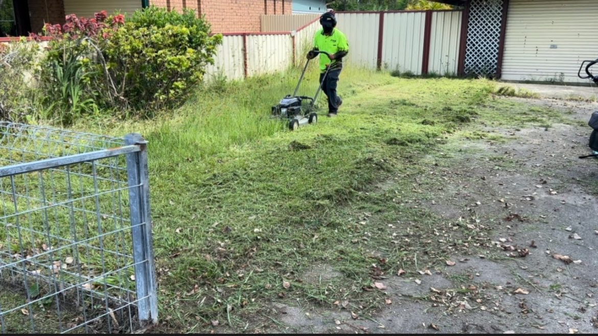 FREE Yard Transformation for this Gentleman with Back Injury #satisfyingvideo #mowinggrass FREE Yard Transformation for this Gentleman with Back Injury #satisfyingvideo #mowinggrass