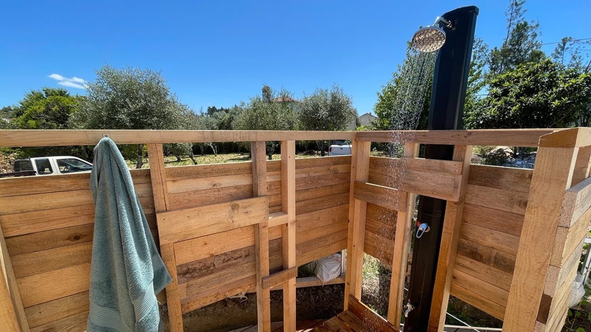 Building a RUSTIC Solar Shower - Off Grid Living Part 9