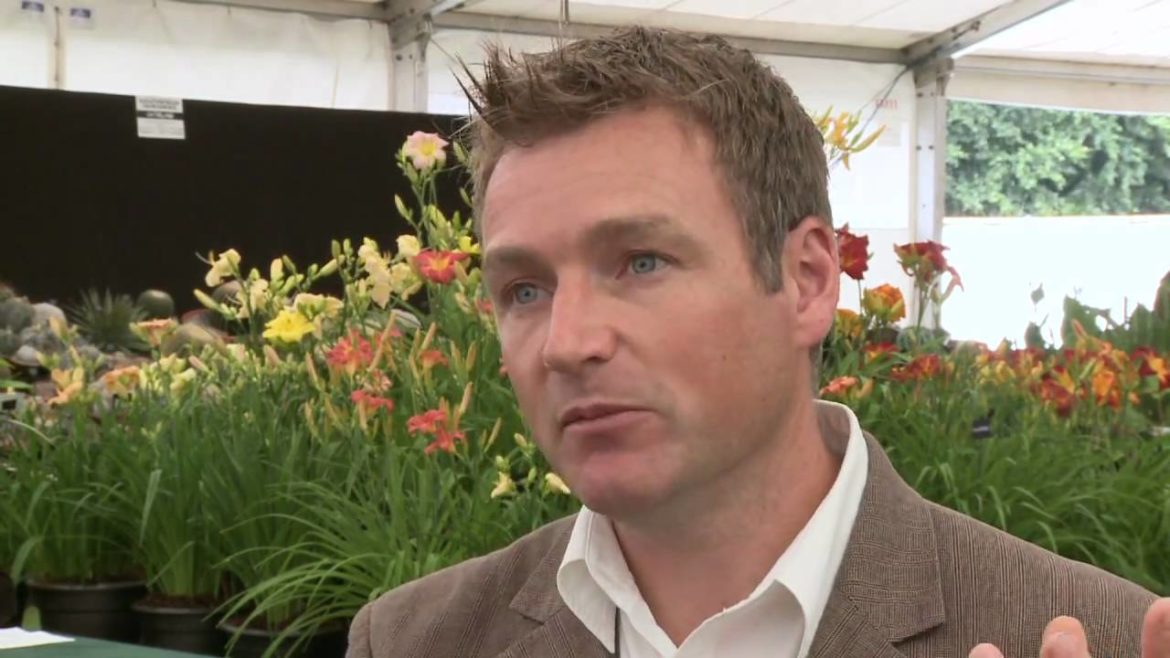 Chris Beardshaw's gardening tips