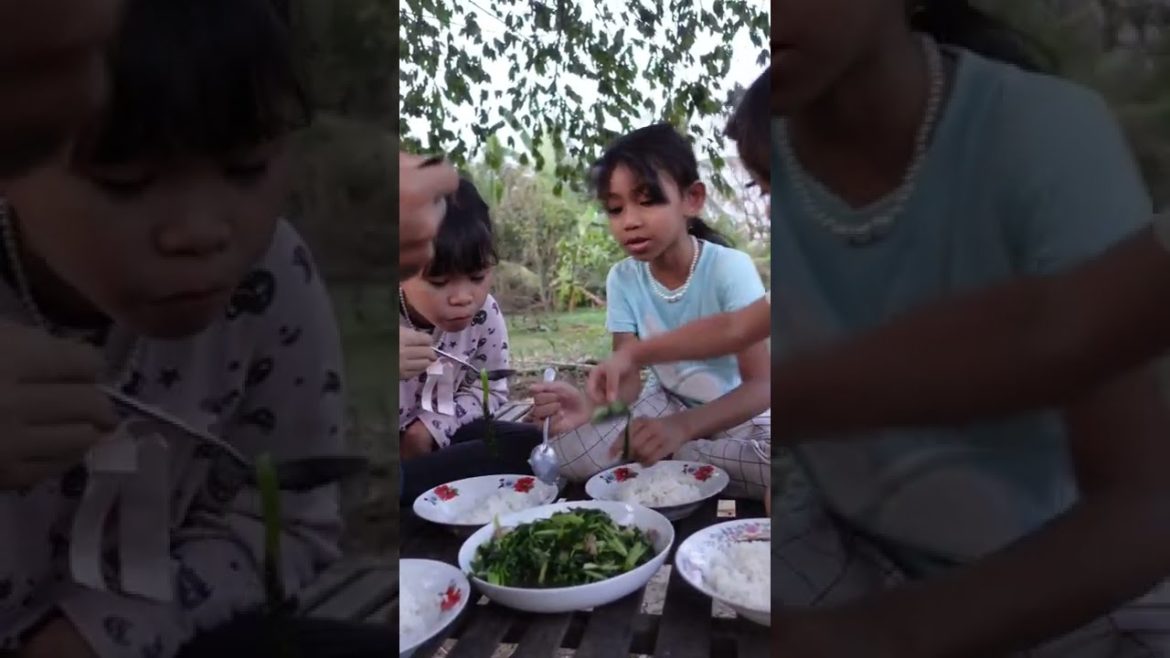 Stir-fried bok choy with pork from my backyard garden #Shorts