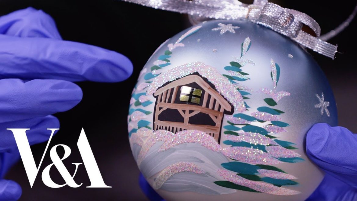 Unboxing Christmas baubles | V&A Unboxing Christmas baubles | V&A