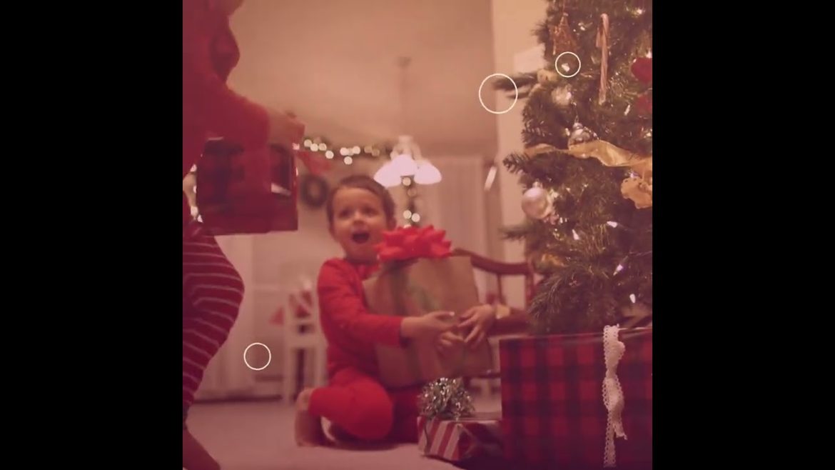 Green Living Supply Holiday Greeting