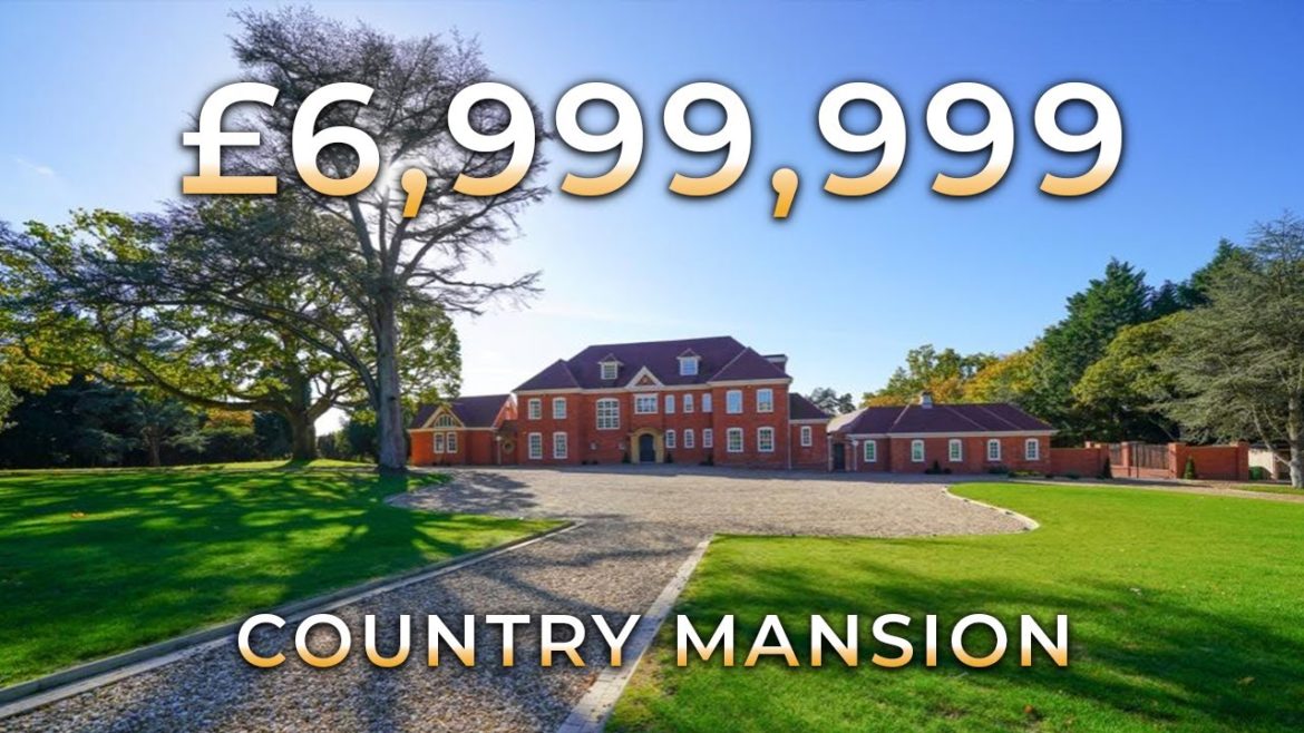 Touring a £6,999,999 Mega Mansion with Indoor Pool | Tour UK