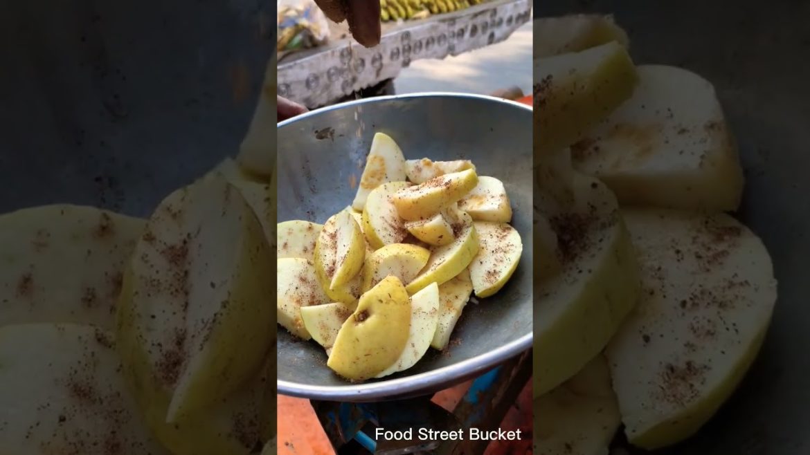 Guava – The Sweetest Fruit You'll Ever Taste #shorts #streetfood #guava Guava - The Sweetest Fruit You'll Ever Taste #shorts #streetfood #guava