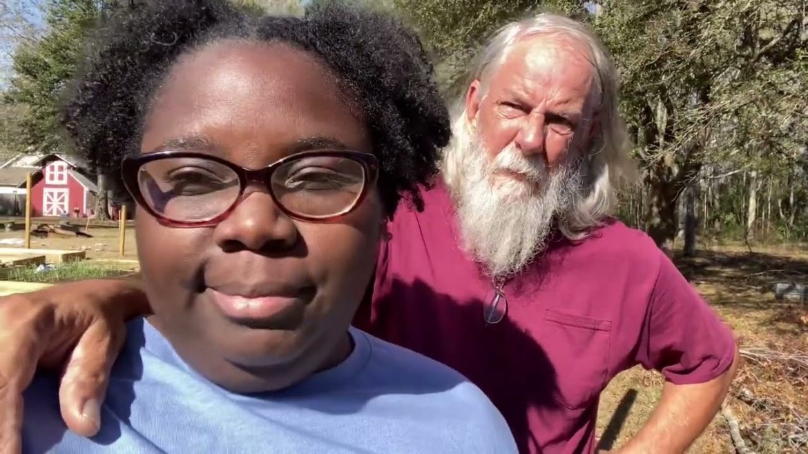 You aren’t Limited, you are Blessed 🙏🏾 | 🔨🪵Building a Cattle Panel Hoophouse