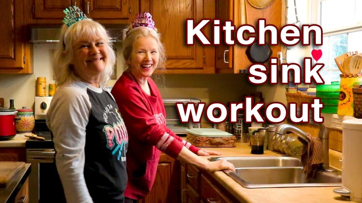 Ten Minute KITCHEN SINK WORKOUT on NEW YEARS! #outtakes
