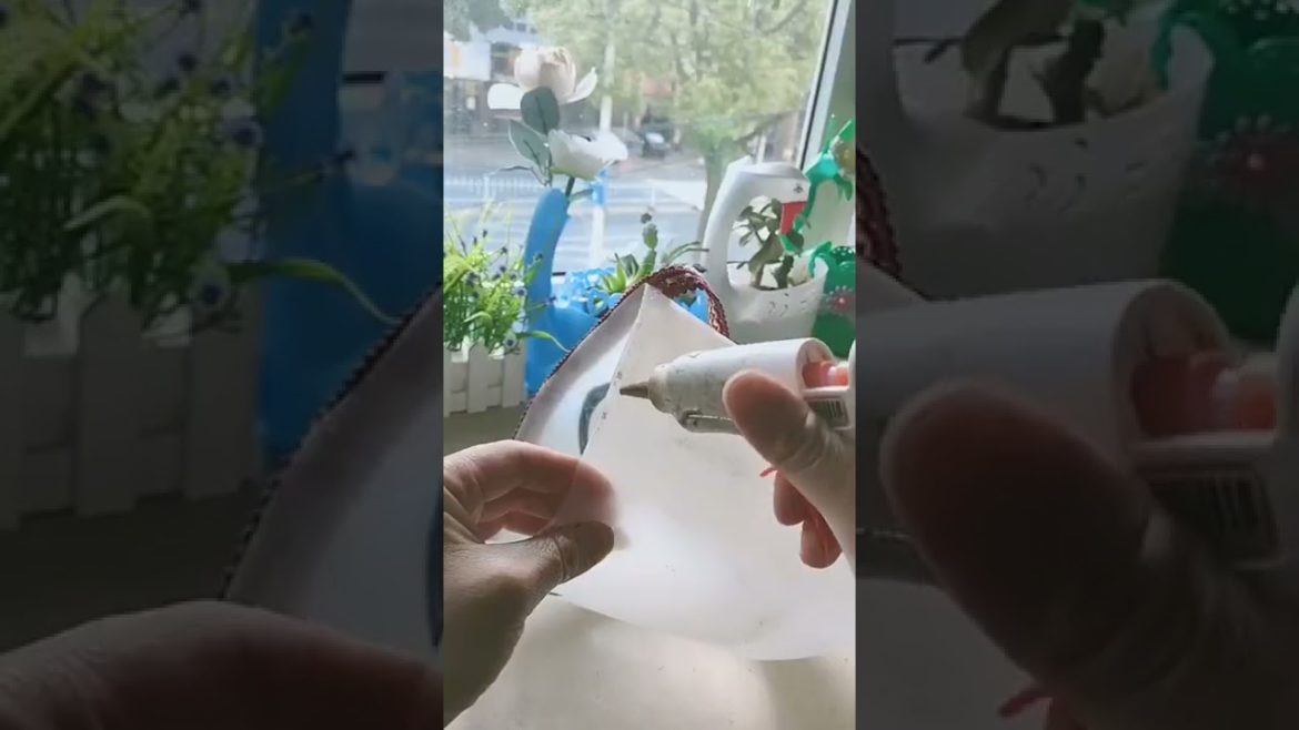 Recycle Plastic Bottles Into Cute Flower Pots | Gardening Ideas |Plastic bottle turn to useful thing