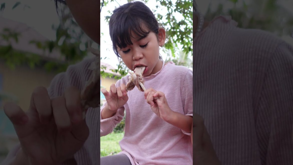 My dinner with chicken soup at my backyard garden #shorts