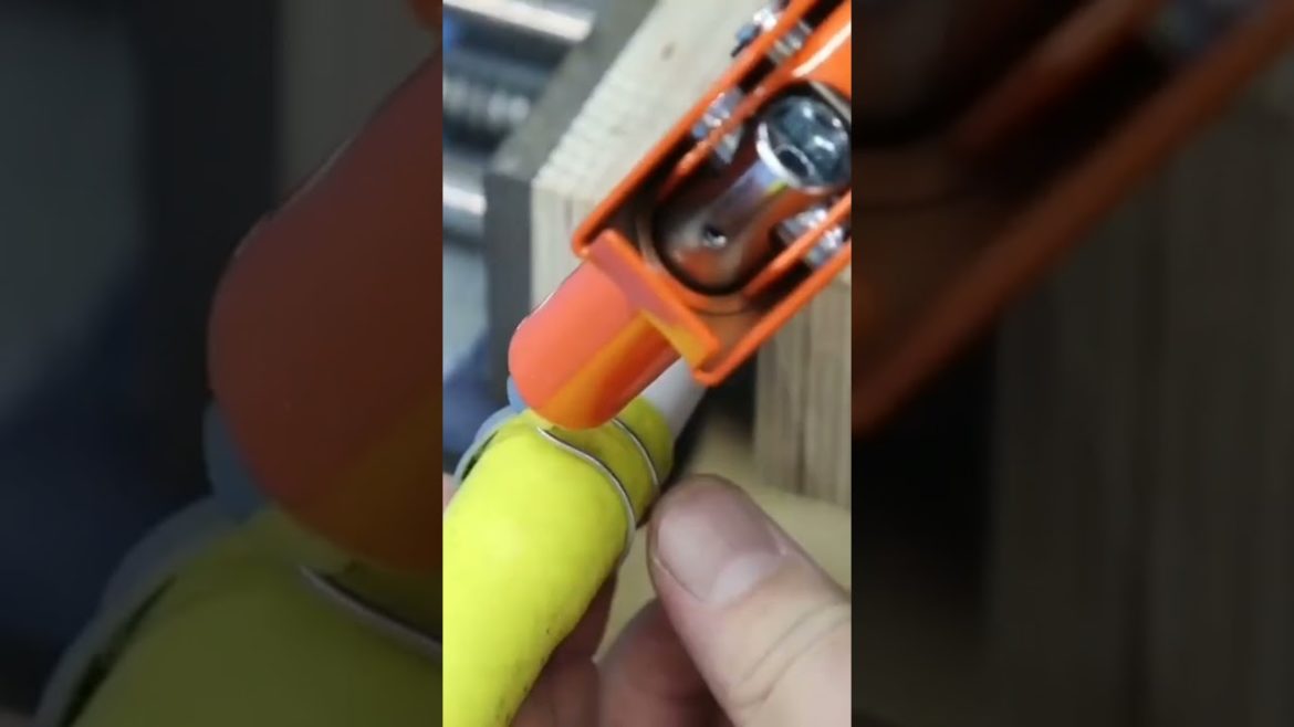 Way to Attach Garden Hose π©π π₯βοΈππ #tips #handmade #diy #homemade #crafts #skills #how #howto Way to Attach Garden Hose π©π π₯βοΈππ #tips #handmade #diy #homemade #crafts #skills #how #howto