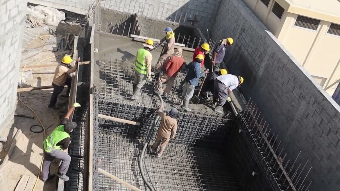 Backyard Landscaping & infinity Swimming Pool Construction, Dubai Backyard Landscaping & infinity Swimming Pool Construction, Dubai