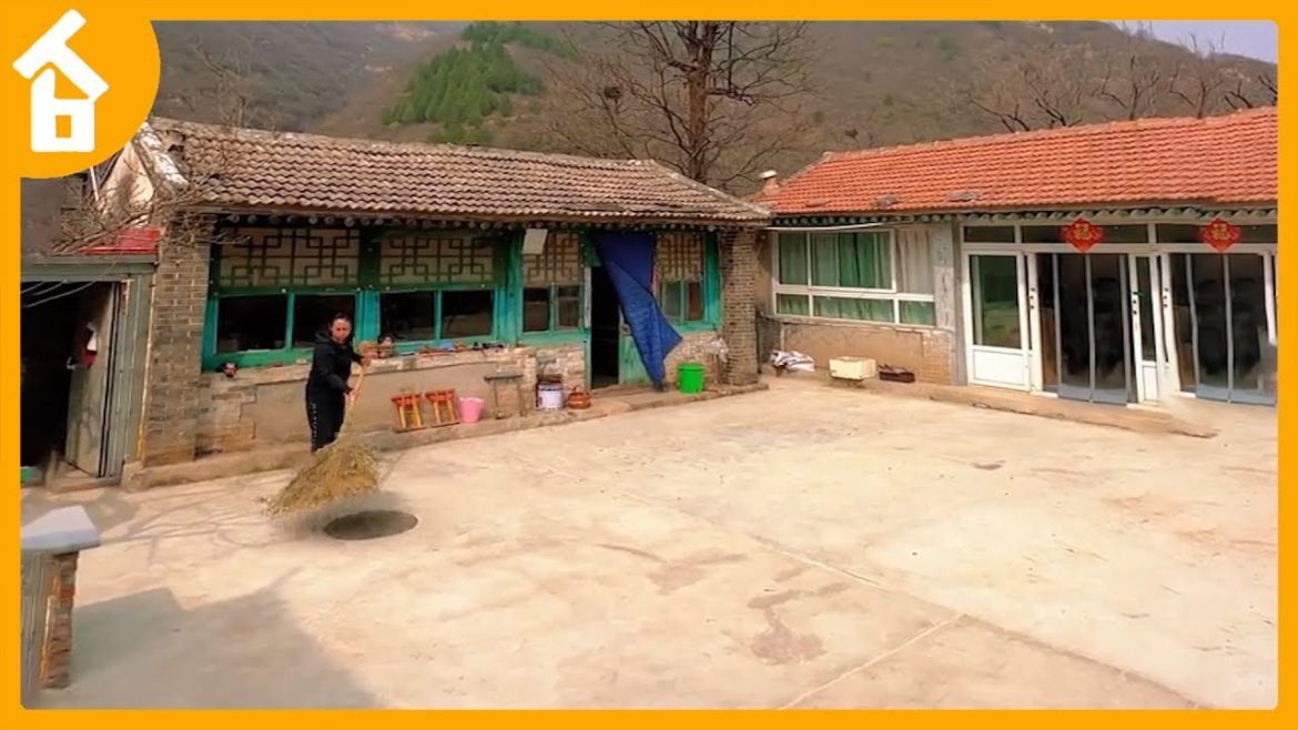 Leave the city! 52-year-old couple renovating old house, living here for retirement