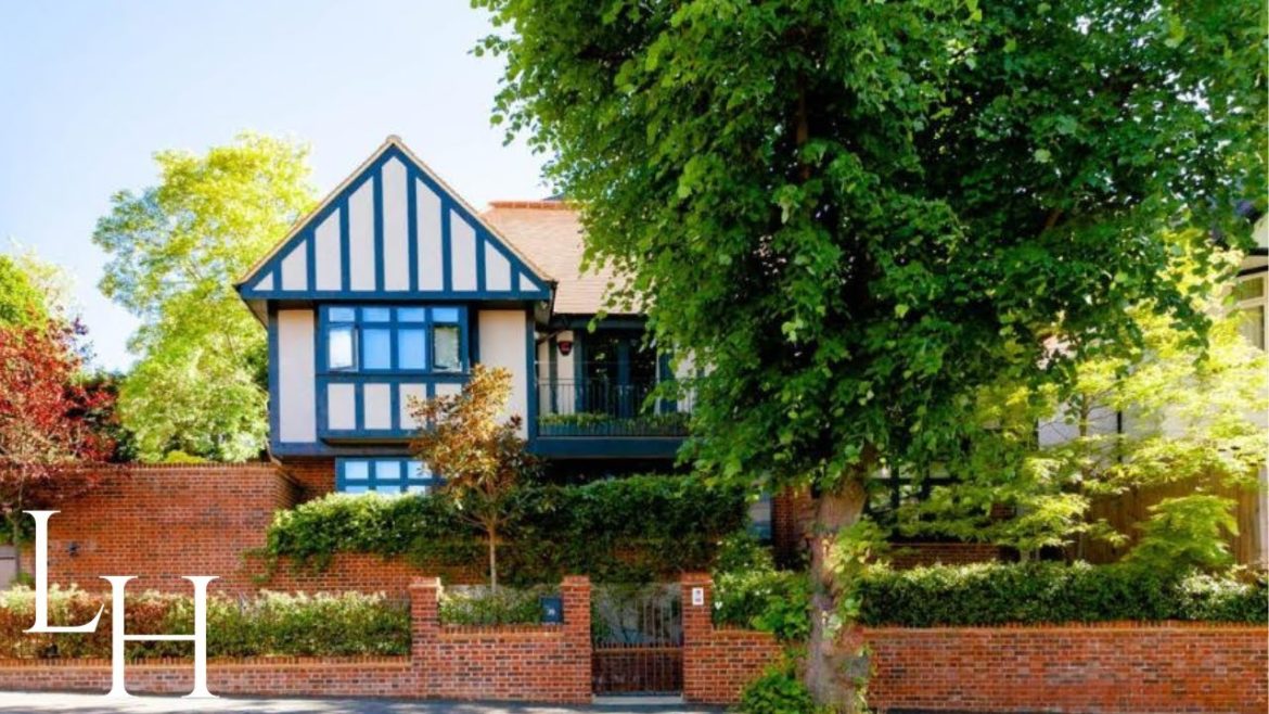 Inside a £4,250,000 Detached Villa in North London with Beautiful Interiors Inside a £4,250,000 Detached Villa in North London with Beautiful Interiors