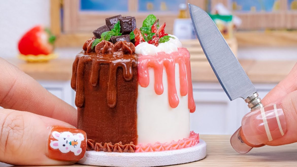 Satisfying Miniature Half Chocolate Half Strawberry Tiny Cake Decorating Ideas By Yummy Bakery Satisfying Miniature Half Chocolate Half Strawberry Tiny Cake Decorating Ideas By Yummy Bakery