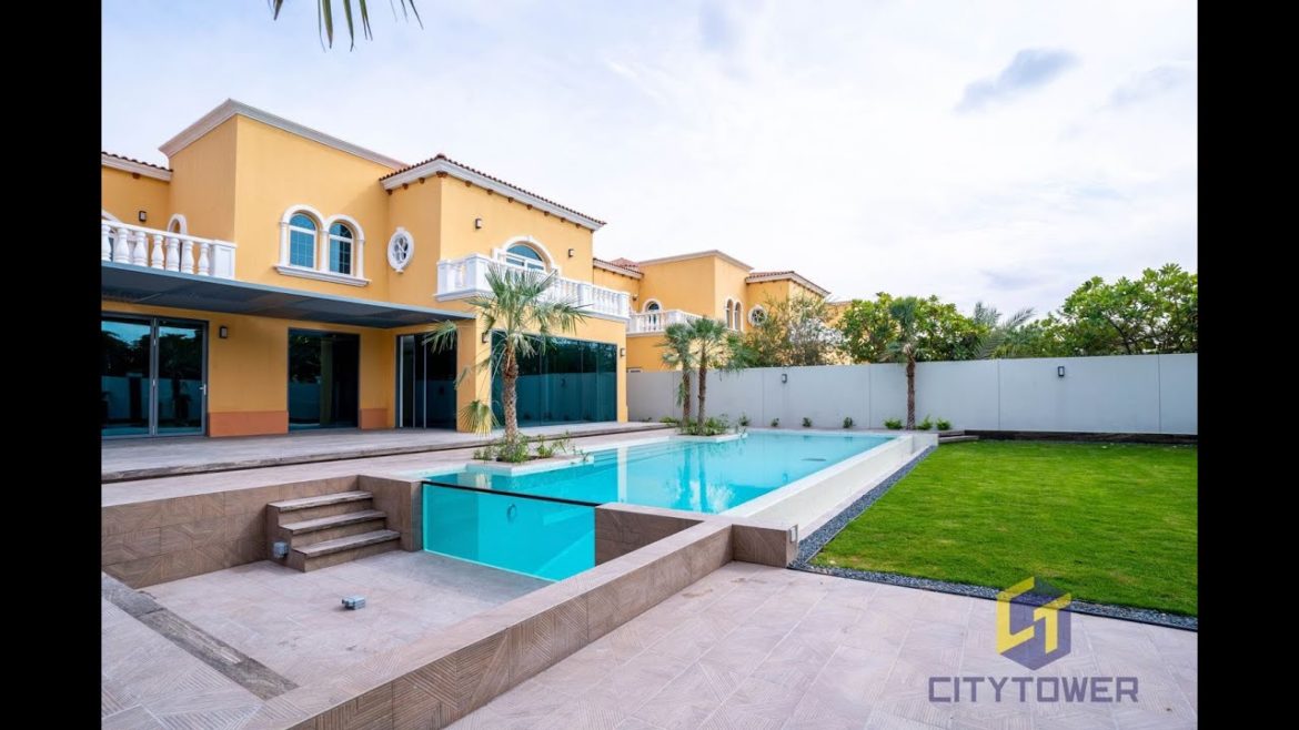 Fully Upgraded 5 Bedroom Luxurious Villa for Sale District 2