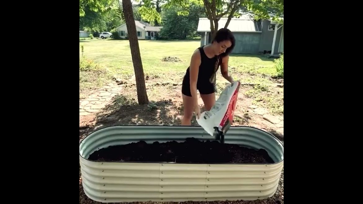 Made of all-weather aluminum, our metal garden beds are durable and stable.