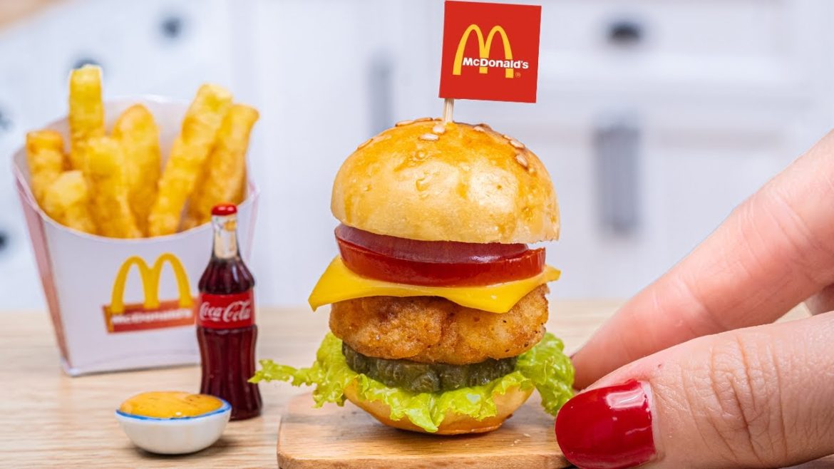 π How To Make Tiny McDonald's Burger Cake In Miniature Kitchen with Yummy Bakery π ASMR Cooking π How To Make Tiny McDonald's Burger Cake In Miniature Kitchen with Yummy Bakery π ASMR Cooking