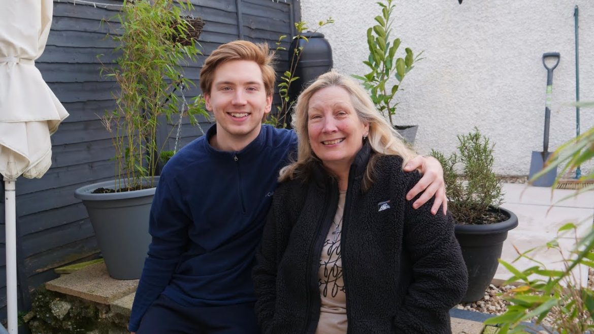 Homesteading in a Council House UK - growing fruit & veg, gardening, diy & travels