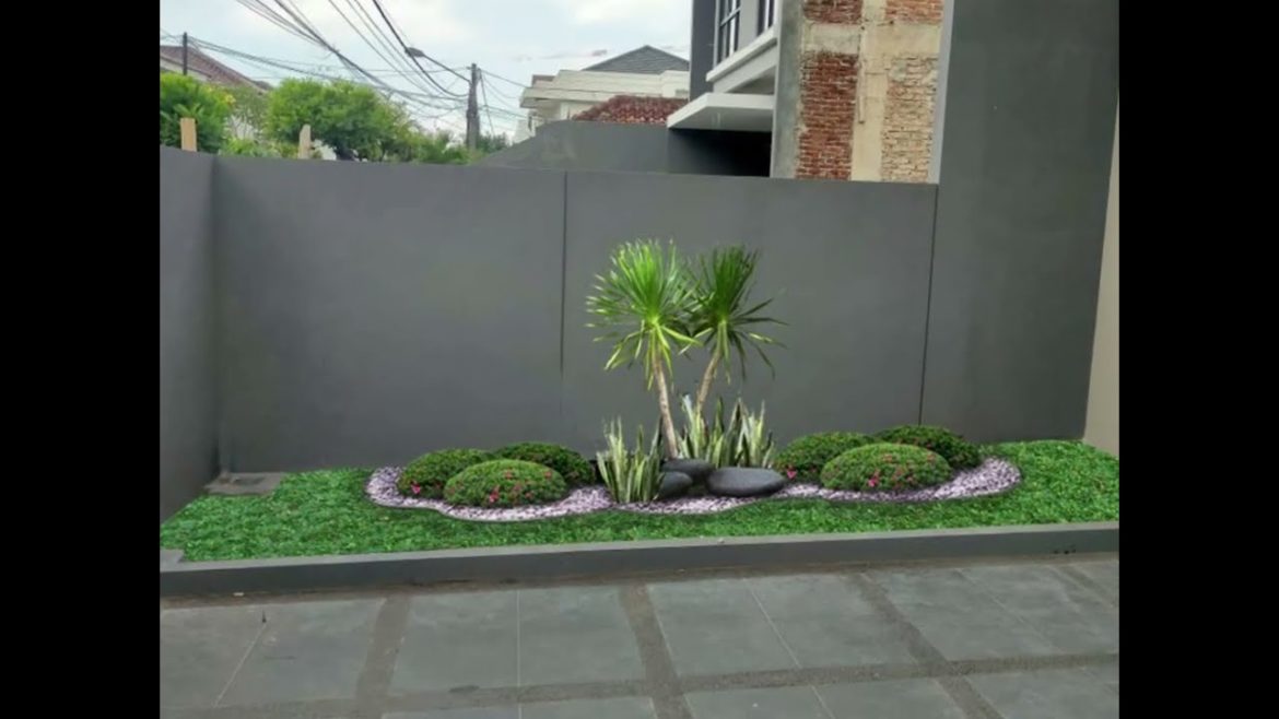 Unique minimalist garden design in narrow land