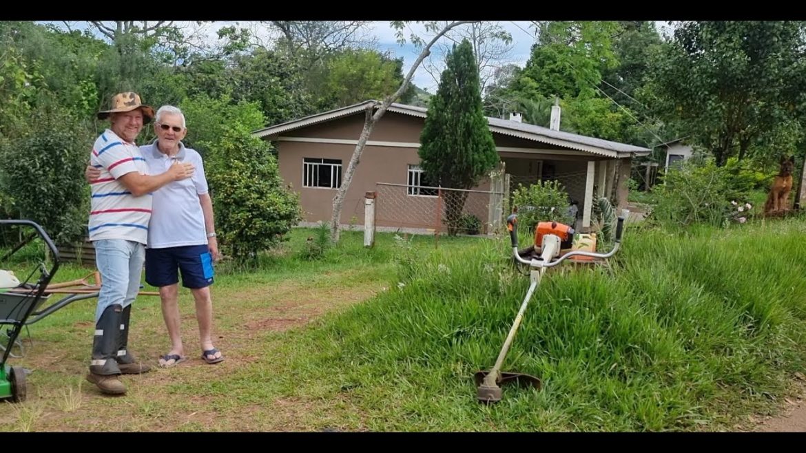 I visited MY DAD and gave him a HUGE YARD CLEAN – A lovely SURPRISE at the end I visited MY DAD and gave him a HUGE YARD CLEAN - A lovely SURPRISE at the end