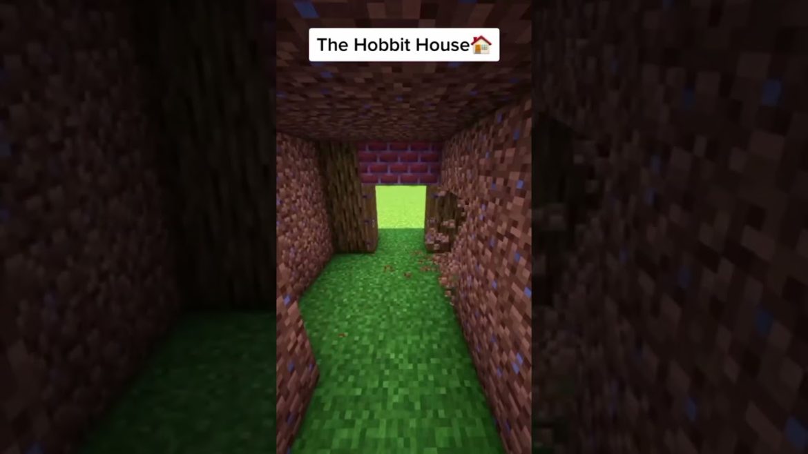 Minecraft The Hobbit House🛖 #shorts