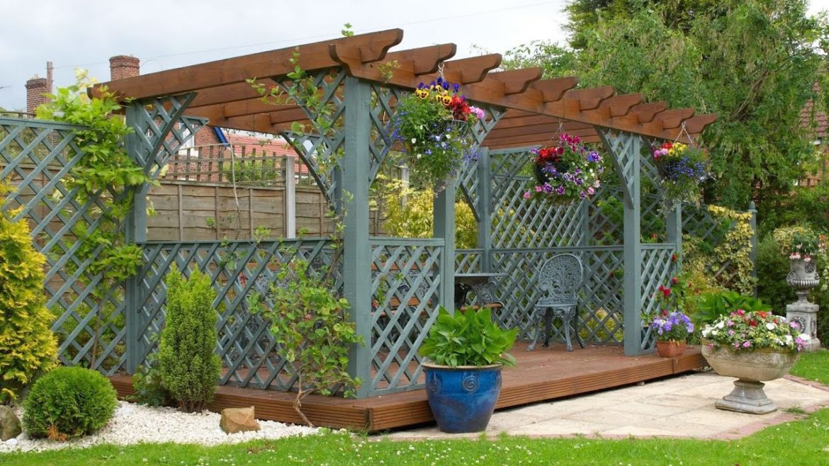60+ examples of the use of trellises in landscape and garden design!