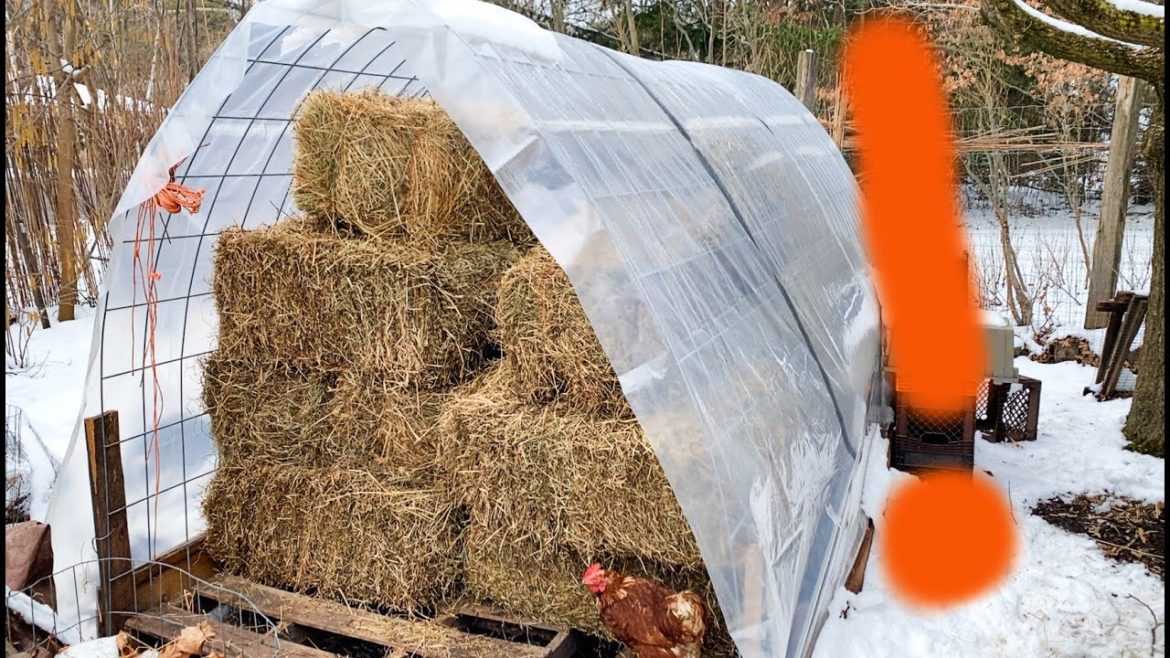 Storage Shed – Easy, Low Cost, Strong Solution (refilling with mulch hay) Storage Shed - Easy, Low Cost, Strong Solution (refilling with mulch hay)