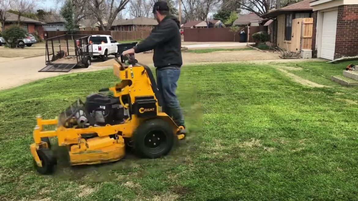 Mowing my ELDERLY CUSTOMERS lawn for FREE