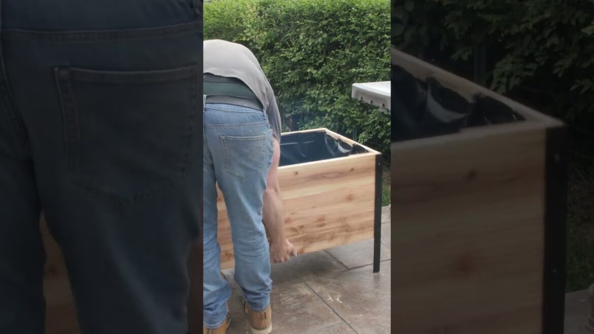 DIY Modern Raised Garden Bed | FREE Plans DIY Modern Raised Garden Bed | FREE Plans