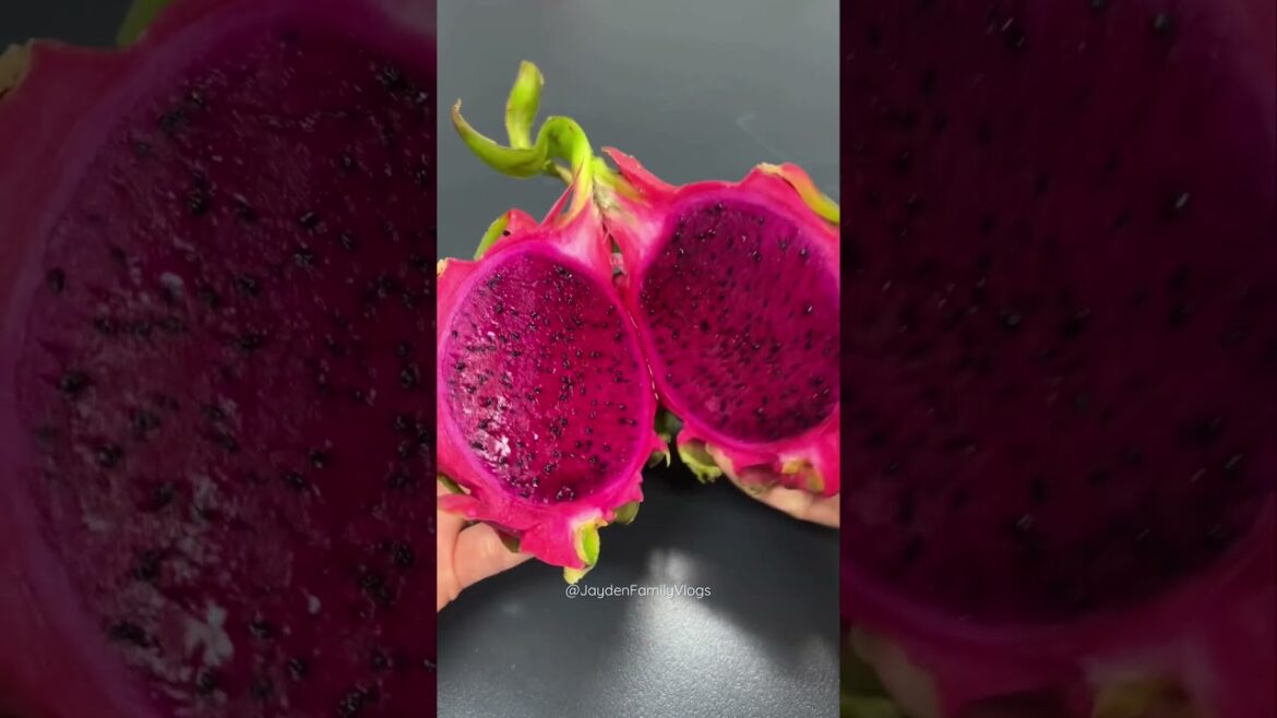 Pitaya Dragon Fruit Edible Cactus 🌵😱 #shorts #satisfying #fruitcutting #dragonfruit #pitaya