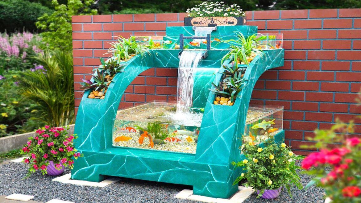 Amazing outdoor aquarium for your garden | Garden decoration ideas