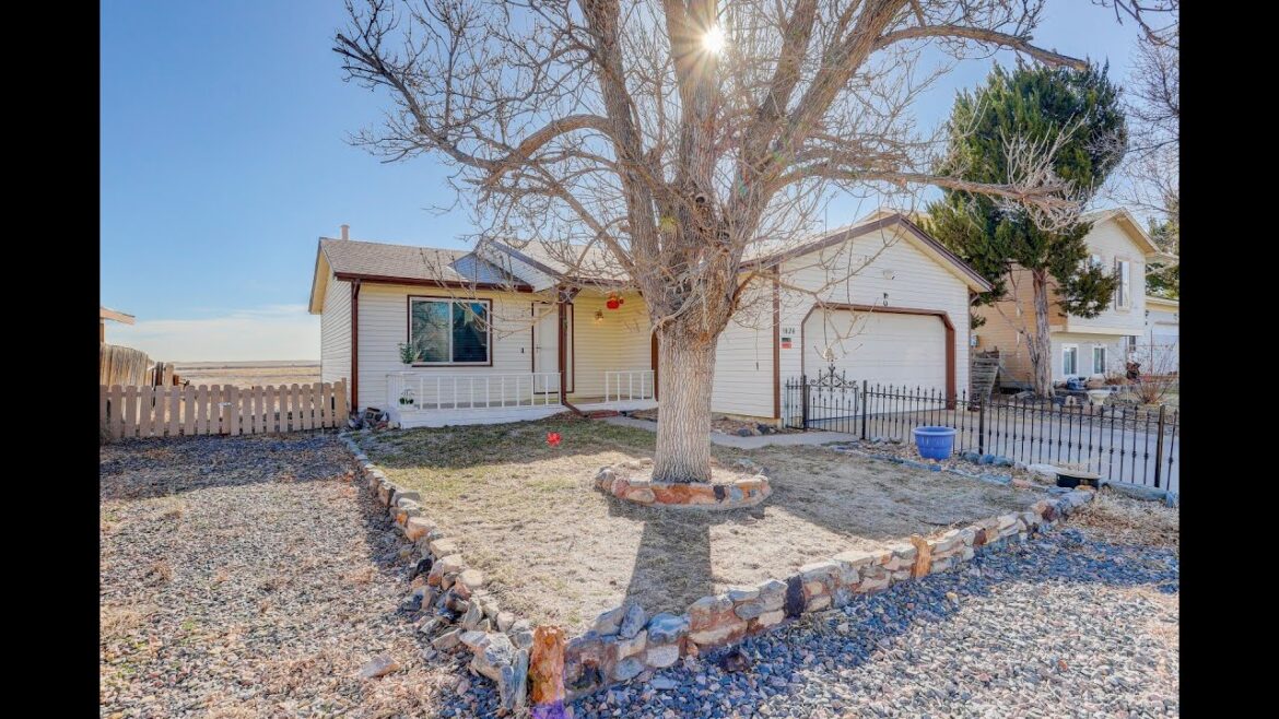 Kylie Rupert presents 1828 S. Genoa Street Aurora, CO | ColdwellBankerHomes.com