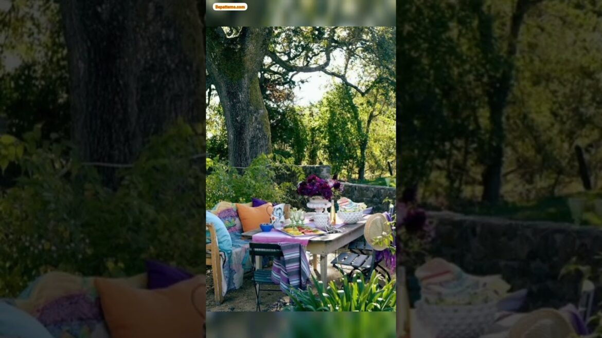 UNIQIUE COURTYARD GARDEN IDEAS