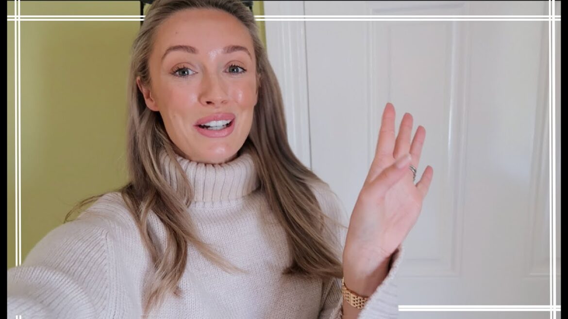 WE PAINTED THE MASTER BEDROOM GREEN // Room Makeover + Meet the Fashion Mumblr Team! WE PAINTED THE MASTER BEDROOM GREEN // Room Makeover + Meet the Fashion Mumblr Team!
