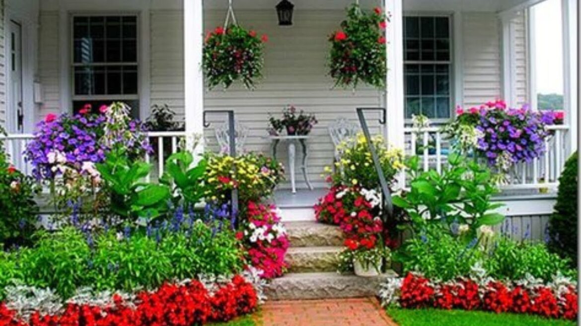 How to Create Beautiful Flower Gardens in Your Front Yard | Flowers, flower beds