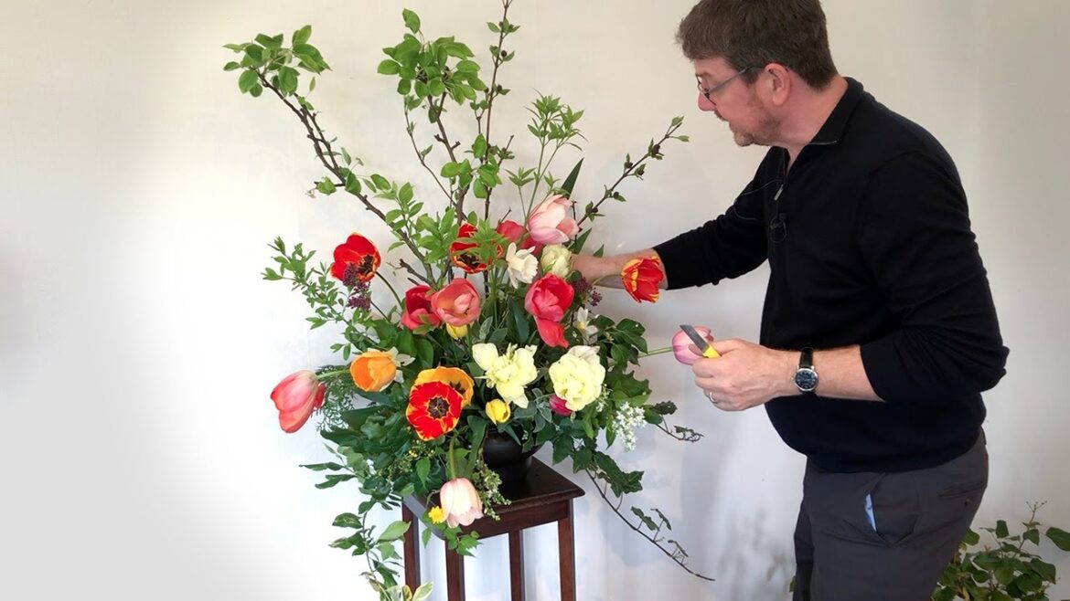 How To Make A Tulip Spring Garden Design FOAM FREE How To Make A Tulip Spring Garden Design FOAM FREE