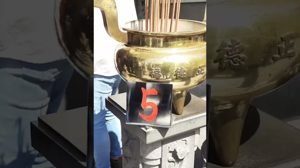 Japan Trip Day 3: Exploring Yokohama Chinatown Japan Trip Day 3: Exploring Yokohama Chinatown